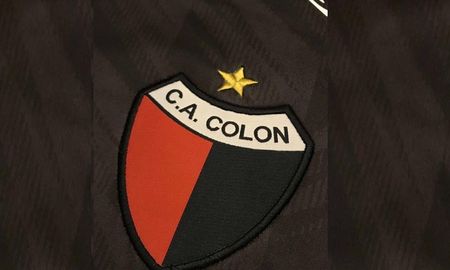 Así es la nueva camiseta de Colón campeón Así es la nueva camiseta de Colón campeón