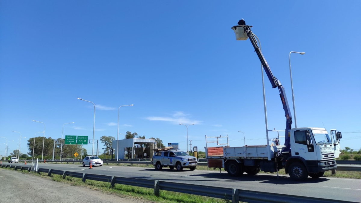 Cabe recordar que el sistema de alumbrado de la RN 168 bajo su jurisdicción de Vialidad Nacional corresponde al trayecto entre el río Colastiné y el Túnel Subfluvial.
