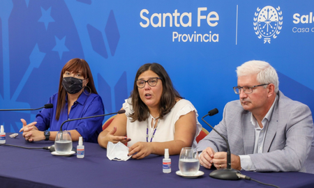 La Casa de Josefa Díaz y Clucellas está ubicada en la esquina de calles La Rioja y San Luis de la ciudad capital. La Casa de Josefa Díaz y Clucellas está ubicada en la esquina de calles La Rioja y San Luis de la ciudad capital.
