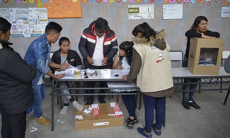 El domingo 18 de octubre son las elecciones en Bolivia. El domingo 18 de octubre son las elecciones en Bolivia.