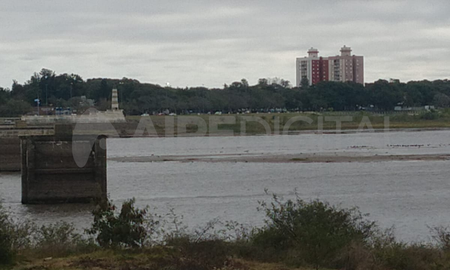 A la vista quedó parte del lecho de la laguna producto de la bajante. A la vista quedó parte del lecho de la laguna producto de la bajante.