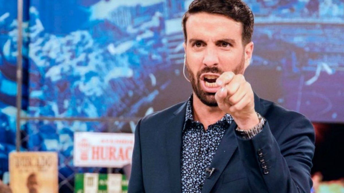 Flavio Azzaro está fuera de sus casillas.