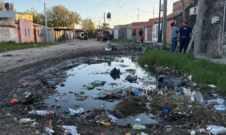 Vecinos de barrio Estanislao López reclamaron ante AIRE y piden respuestas.