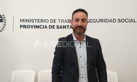 El Ministro de Trabajo, Roberto Sukerman, recordó que hasta el fin de semana estarán vigentes los permisos de circulación actuales. El Ministro de Trabajo, Roberto Sukerman, recordó que hasta el fin de semana estarán vigentes los permisos de circulación actuales.