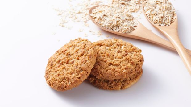Galletitas caseras de avena y banana, crocantes, dulces y 100 % saludables.
