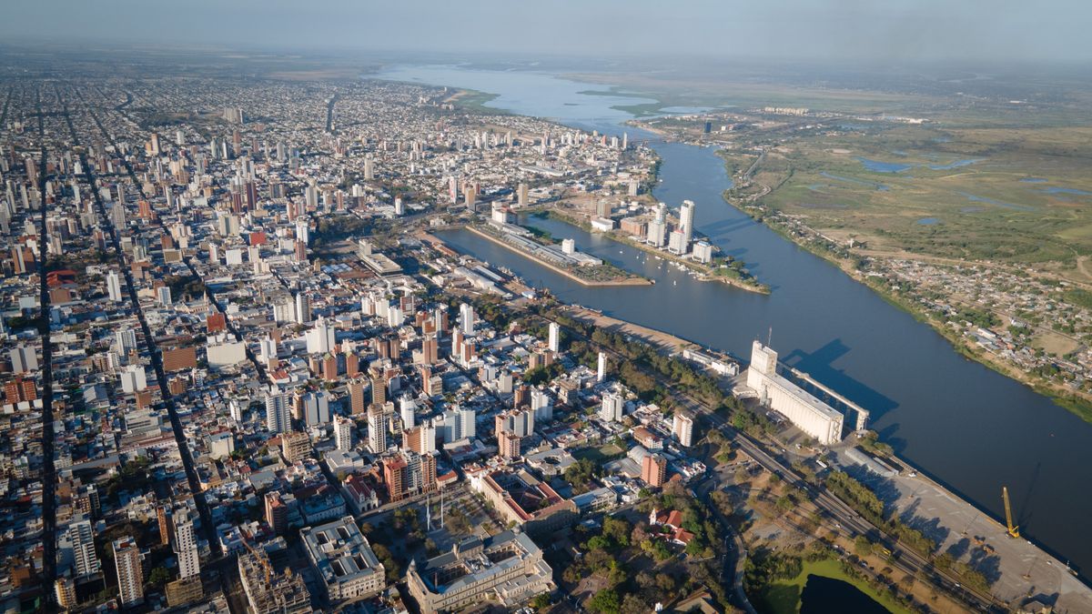 La mujer tenía 60 años y convivía con su pareja de 71 en un departamento ubicado en el 9° piso en uno de los edificios del Puerto de Santa Fe.