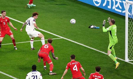 Estados Unidos y Gales empataron 1 a 1 en el entretenido partido debut de ambos por el Grupo B del Mundial de Qatar 2022. Estados Unidos y Gales empataron 1 a 1 en el entretenido partido debut de ambos por el Grupo B del Mundial de Qatar 2022.