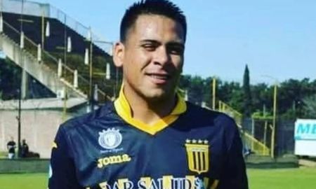 Lucas Pires, exfutbolista de Almirante Brown fue asesinado a sus 29 años luego de una brutal pelea en Rafael Castillo. Lucas Pires, exfutbolista de Almirante Brown fue asesinado a sus 29 años luego de una brutal pelea en Rafael Castillo.
