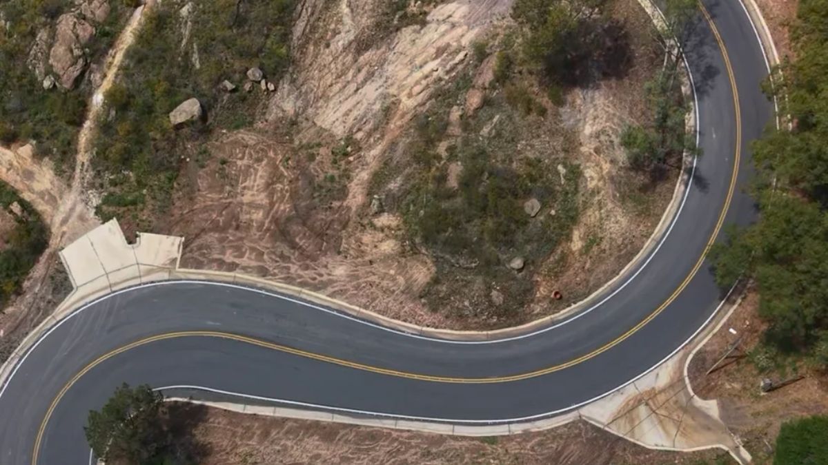El nuevo camino entre Tanti y Los Gigantes consolida a las sierras de Córdoba como uno de los destinos más atractivos para escapadas cortas. El nuevo camino entre Tanti y Los Gigantes consolida a las sierras de Córdoba como uno de los destinos más atractivos para escapadas cortas.