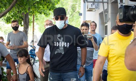 Ramón Wanchope Ábila llega al Sanatorio Santa Fe para la revisión médica. Ramón Wanchope Ábila llega al Sanatorio Santa Fe para la revisión médica.