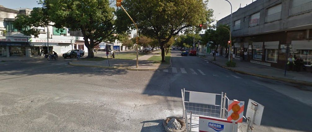 Alrededor de las 23.30 del sábado, en inmediaciones de avenida Freyre y Mendoza, un hombre de 27 fue víctima de un intento de robo.