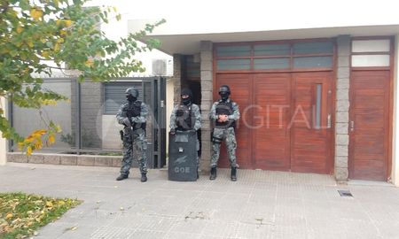 Bolivia al 3600. Uno de los domicilios inspeccionados por personal policial. Bolivia al 3600. Uno de los domicilios inspeccionados por personal policial.