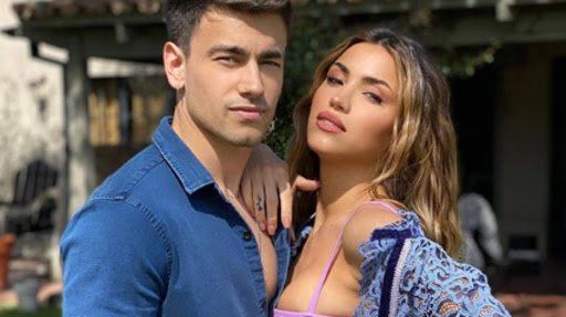 La radiante pareja de Agustín Bernasconi y Agustina Agazzani ¿está comprometida?.