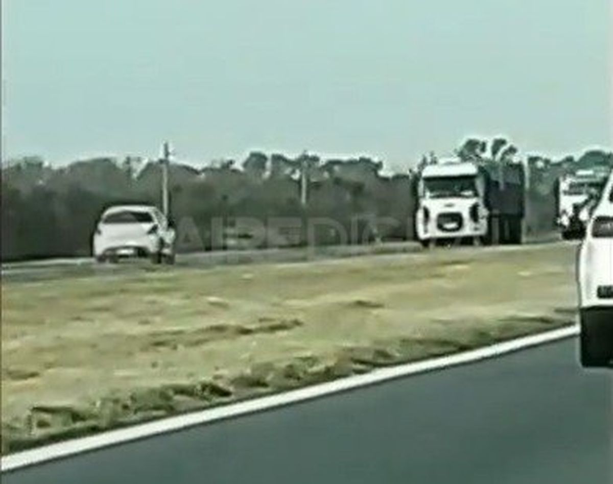 El conductor se descompensó por una hipoglucemia y manejó en contramano por la autopista.