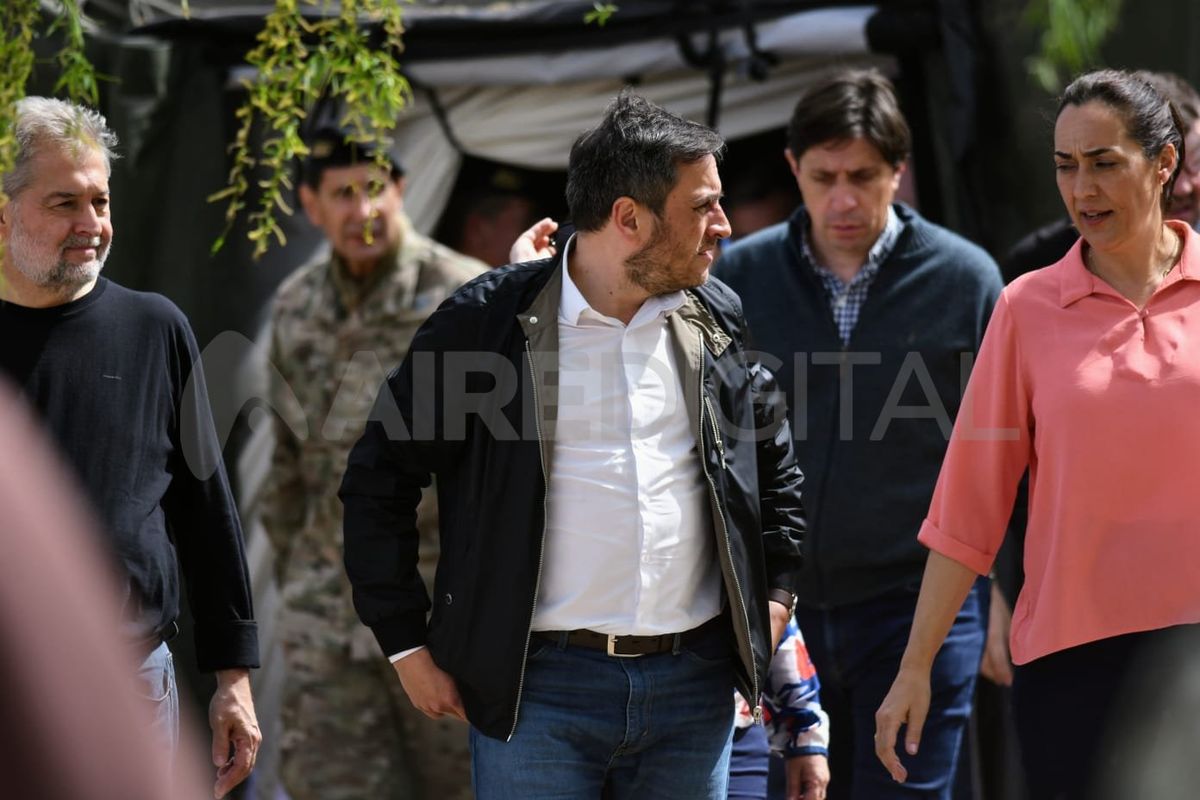 Juan Cabandié en su recorrida por el comando en Alvear.