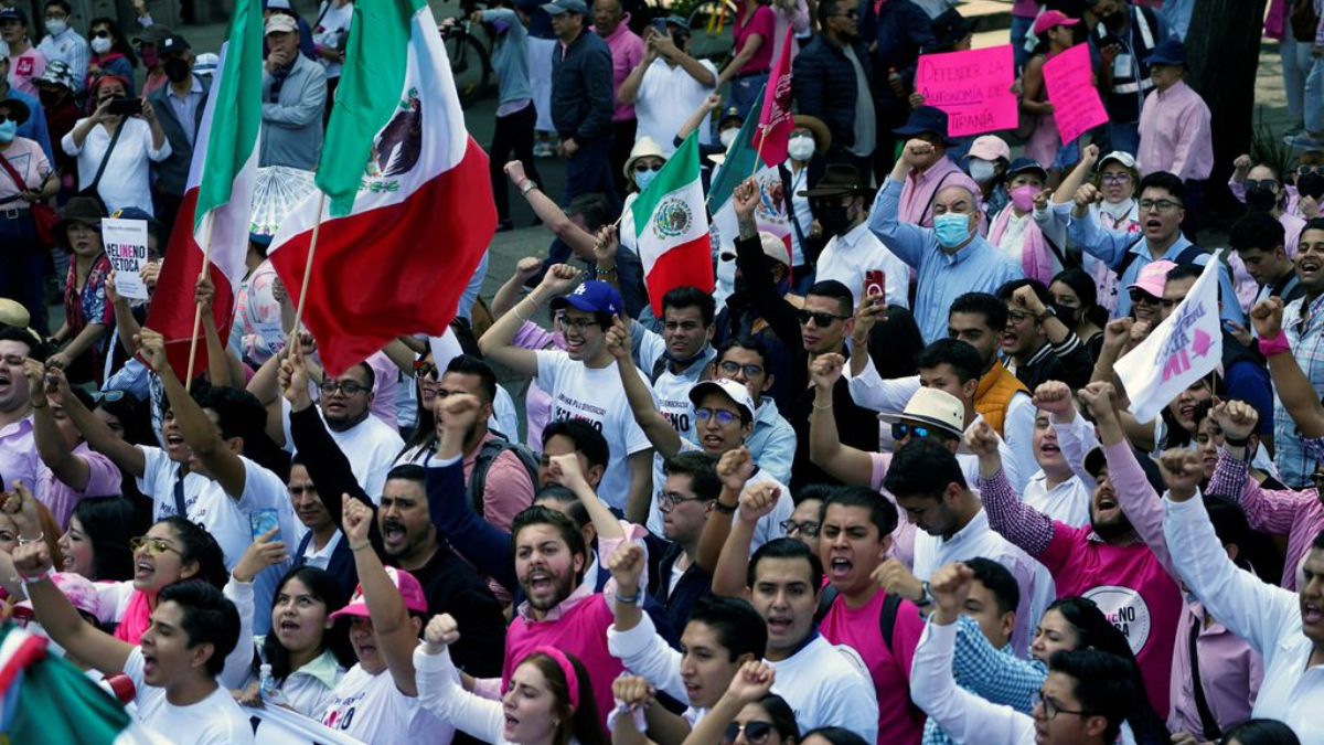 Masiva Marcha En México Contra La Reforma Electoral De López Obrador 6899