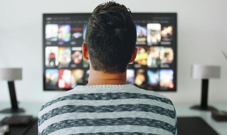 mirar television.jpg