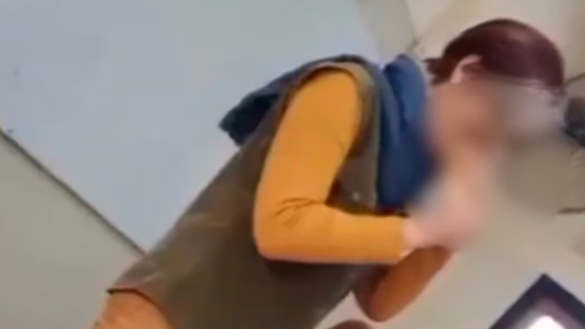 La alumna que filmó el video en el que se ve la cuestionada clase práctica