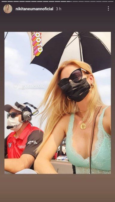 Nicole Neumann y Manuel Urcera, de vacaciones.