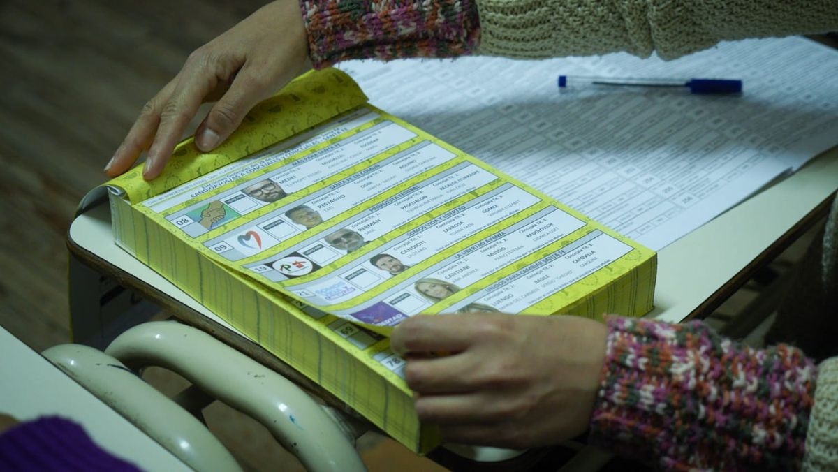 Comienzan a pagar a las autoridades de mesa de las elecciones del 29 de junio. Comienzan a pagar a las autoridades de mesa de las elecciones del 29 de junio.