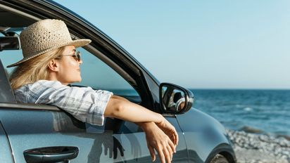 Cuidado con el motor: el error que muchos cometen con el auto al irse de vacaciones