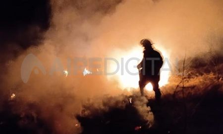La temporada alta de incendios comenzó en el Gran Santa Fe y se hizo notar durante el fin de semana. La temporada alta de incendios comenzó en el Gran Santa Fe y se hizo notar durante el fin de semana.