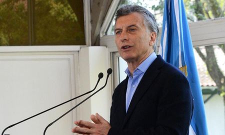 ?chequeando? las promesas de macri: solo cumplio 2 de 20 ?chequeando? las promesas de macri: solo cumplio 2 de 20