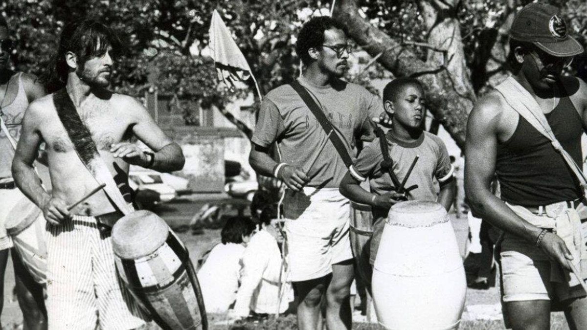 Acosta Martínez, de nacionalidad uruguaya y afrodescendiente, fue arrestado y detenido en la madrugada del 5 de abril de 1996 cuando salía de un local bailable, en el centro de la Ciudad de Buenos Aires.