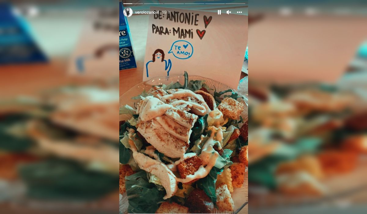 Ver&oacute;nica Lozano recibi&oacute; un tierno regalo por parte de su hija.