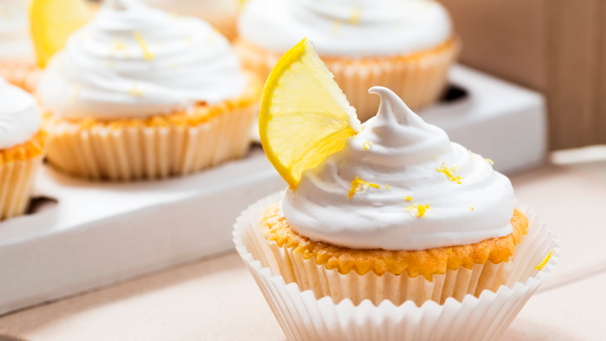 Cómo hacer crema batida de limón: la receta más sencilla para acompañar tus postres favoritos