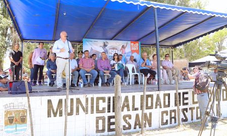 lifschitz: ?tenemos presente y futuro, y los hacemos juntos? lifschitz: ?tenemos presente y futuro, y los hacemos juntos?