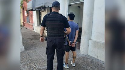 Robó la camioneta de sus propios padres en barrio Coronel Dorrego y fue detenido: tenía tobillera electrónica e intentó escapar