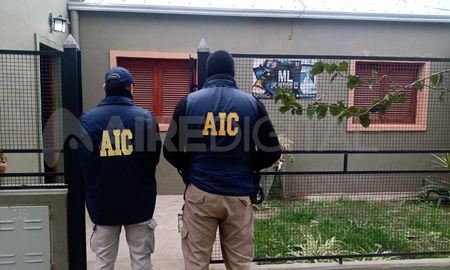 cuatro detenidos en santo tome por vender telefonos celulares robados