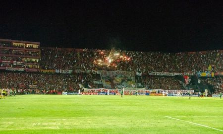 El hecho se produjo durante el partido entre Colón y San Telmo por la Primera Nacional. El hecho se produjo durante el partido entre Colón y San Telmo por la Primera Nacional.