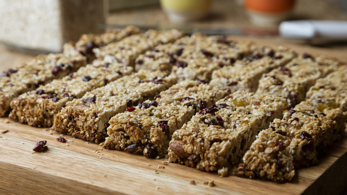 Barritas de avena y coco: la receta rápida y saludable para un postre increíble