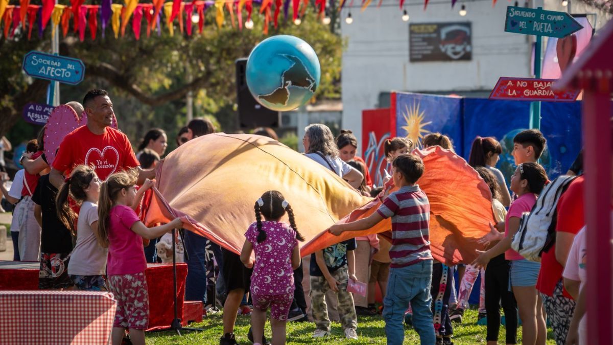 "Cultura Viva" llenará el Museo de Ciencias Naturales con música, danza y talleres este sábado 20 de septiembre en Santa Fe. "Cultura Viva" llenará el Museo de Ciencias Naturales con música, danza y talleres este sábado 20 de septiembre en Santa Fe.