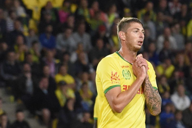 Emiliano Sala: sin resultados, la búsqueda fue suspendida y mañana se evalúa si se sigue