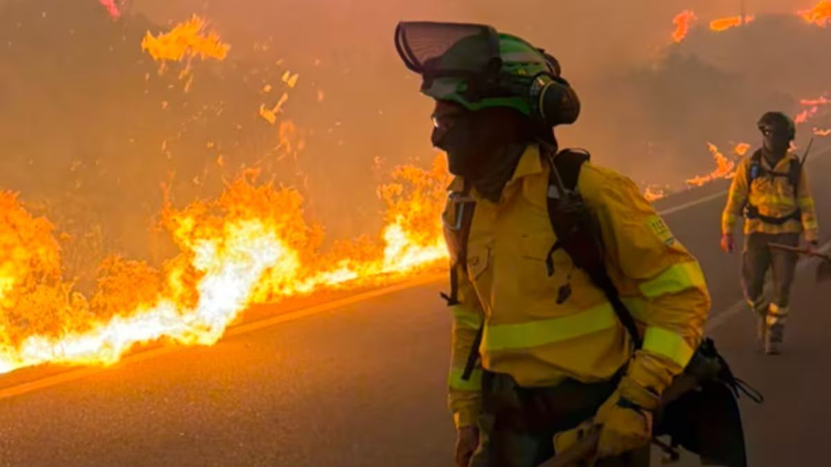 Las autoridades de España evacuaron varios pueblos y hallaron víctimas dentro de sus autos. Las autoridades de España evacuaron varios pueblos y hallaron víctimas dentro de sus autos.