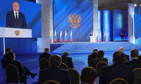 putin advierte a sus detractores extranjeros que no traspasen la linea roja con rusia putin advierte a sus detractores extranjeros que no traspasen la linea roja con rusia