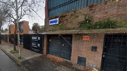 Una joven murió luego de que se le cayera un andamio en la cabeza de una obra en construcción