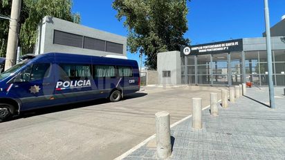 Apuñalaron a un interno en la Cárcel de Las Flores: está internado con pronóstico reservado en el Hospital Cullen