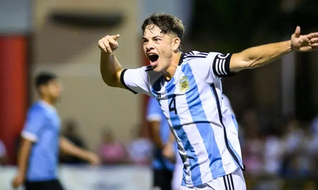 Jugó el Mundial Sub 20 para la Argentina, estuvo en la derrota ante Nigeria, y este domingo sería titular ante Colón. Jugó el Mundial Sub 20 para la Argentina, estuvo en la derrota ante Nigeria, y este domingo sería titular ante Colón.