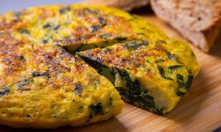 Cinco recetas para hacer con acelga: fáciles y rápidas. Cinco recetas para hacer con acelga: fáciles y rápidas.
