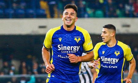 A falta del anuncio oficial, Hellas Verona felicitó a Giovanni Simeone por ser convocado a la Selección Argentina para disputar las Eliminatorias Sudamericanas. A falta del anuncio oficial, Hellas Verona felicitó a Giovanni Simeone por ser convocado a la Selección Argentina para disputar las Eliminatorias Sudamericanas.
