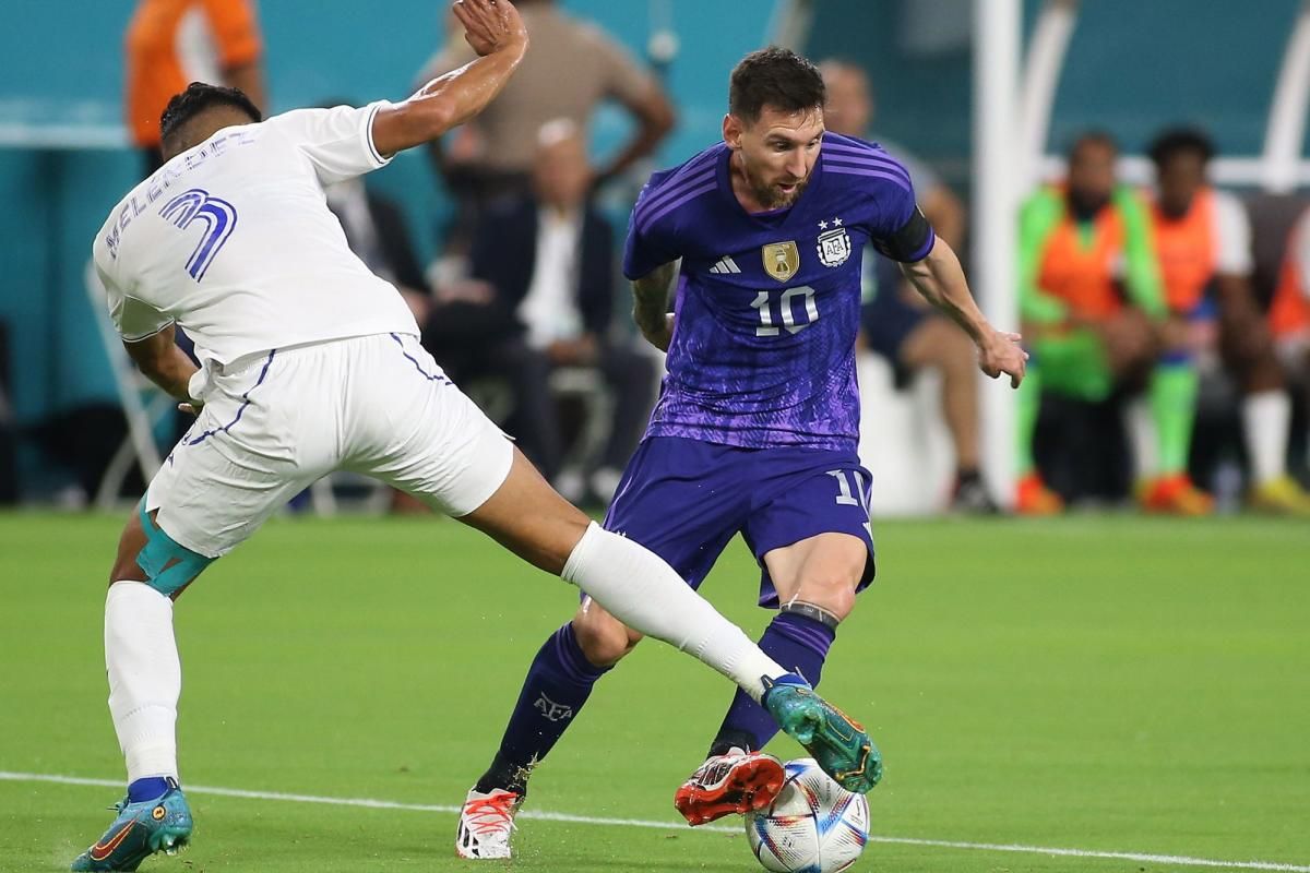 La Selección Argentina vistió la novedosa camiseta alternativa en el partido amistoso ante Honduras.