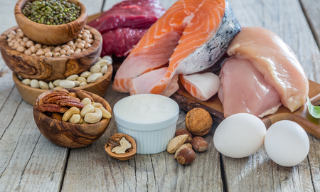 Una dieta alta en proteínas ayuda a conservar la masa muscular y controlar el apetito, facilitando la pérdida de peso de forma saludable Una dieta alta en proteínas ayuda a conservar la masa muscular y controlar el apetito, facilitando la pérdida de peso de forma saludable