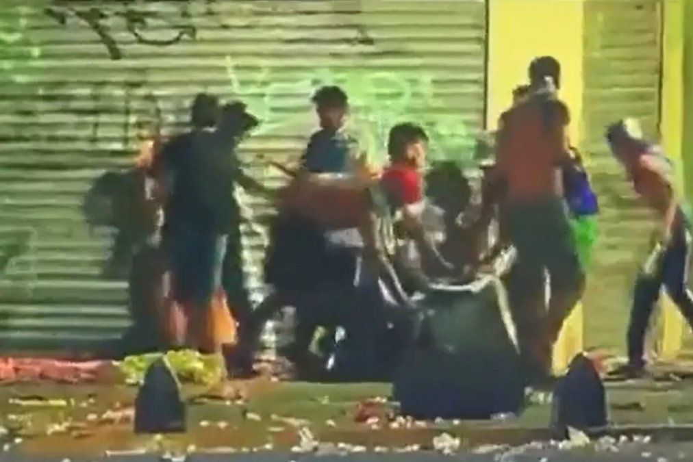 Hinchas se robaron un cajero en medio de los festejos por la Selección y se vio en vivo por TV