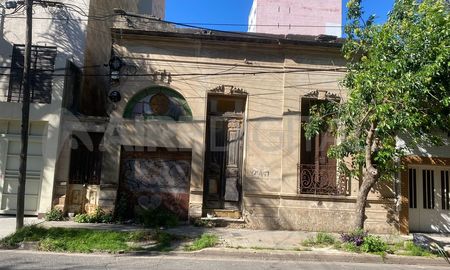 Ocurrió durante la madrugada en calle Gobernador Vera al 3300 de Santa Fe Ocurrió durante la madrugada en calle Gobernador Vera al 3300 de Santa Fe