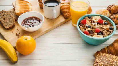 Alimentos que por nada del mundo deben estar en tu desayuno