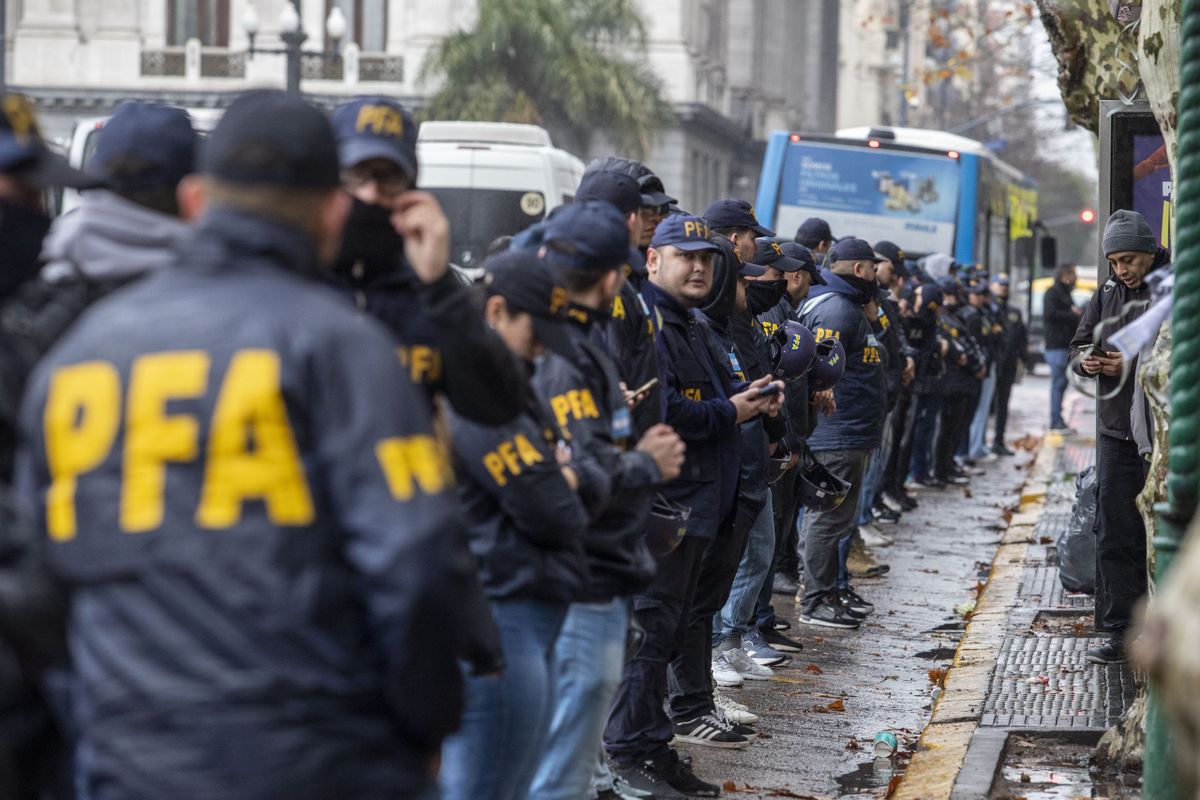  Se acabaron los piquetes y vamos a actuar una y otra vez contra quienes tiren piedras